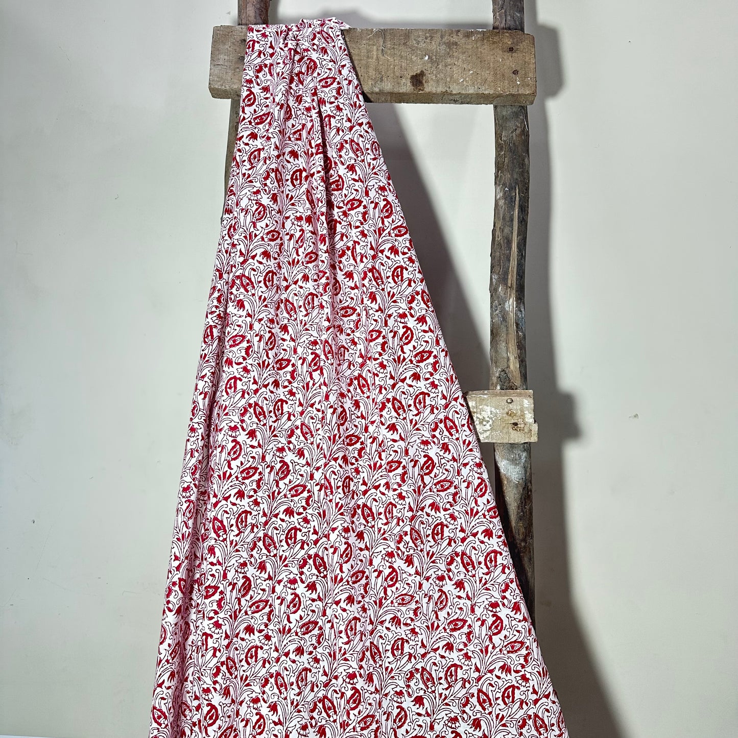 Mul Cotton Red leaf pattern organic handloom printed fabric