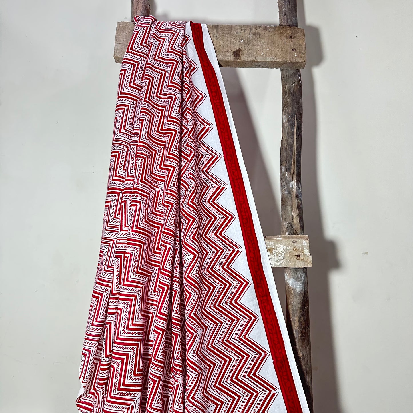 Mul Cotton Red Zig- Zag print organic handloom printed fabric